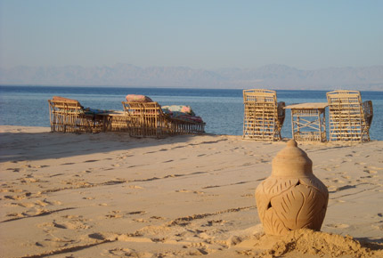  al tarek camp claywork decoration